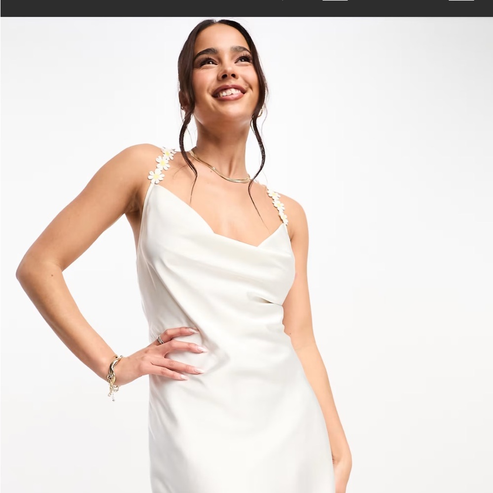 ASOS DESIGN satin cowl neck mini slip dress with daisy trim straps in ivory NEW - Picture 3 of 8